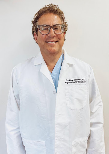 Dr. Scott Kamelle - Wikitia