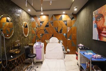 Estheticare 14.jpg