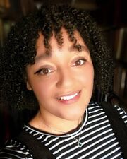 Elle Machray.jpg